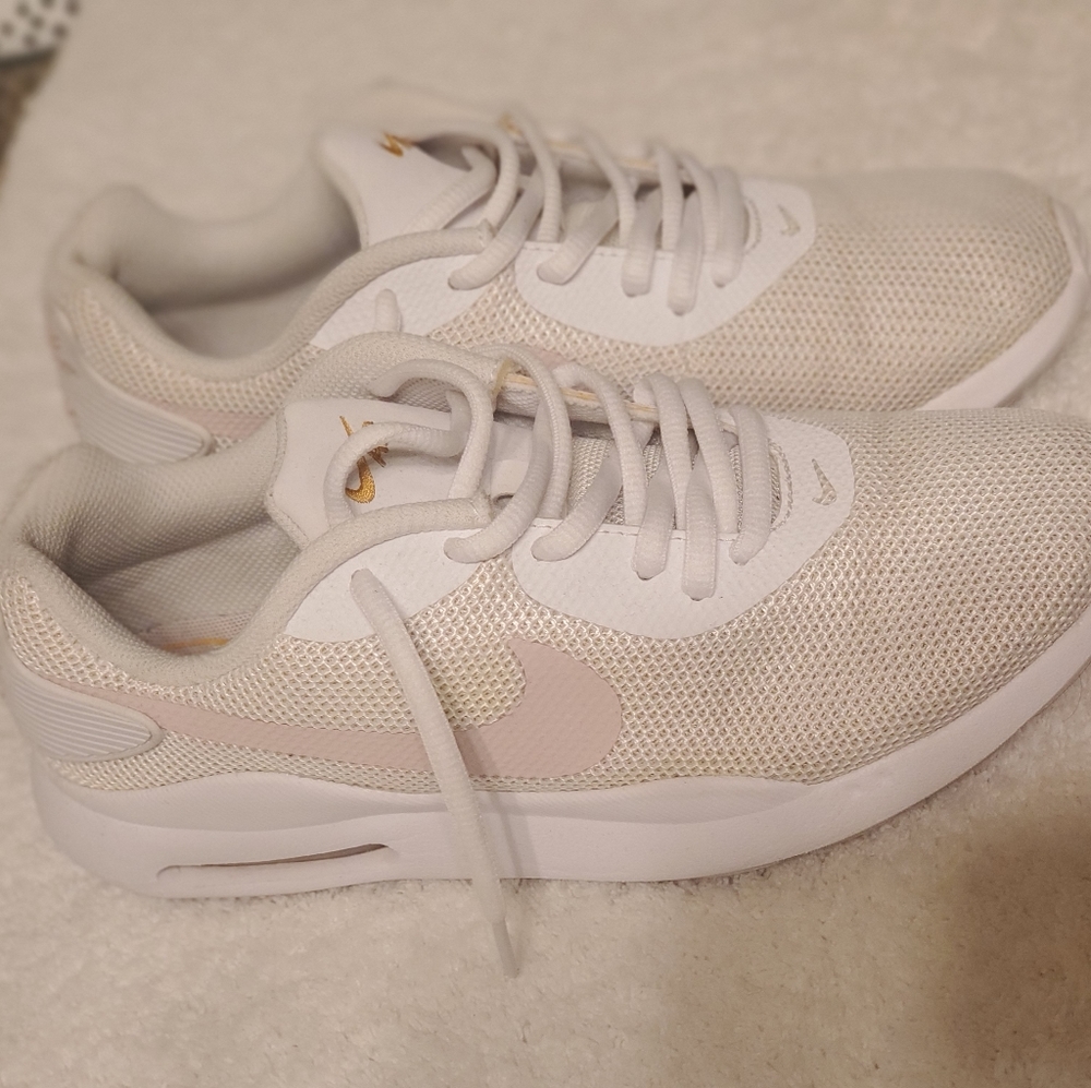 Nike Air Max Oketo White Barely Rose